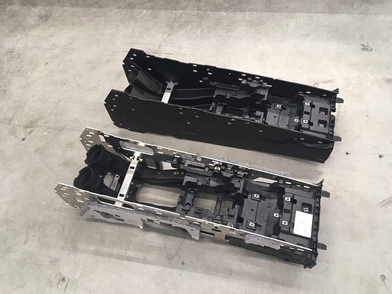 3D Druck BMW Mittelkonsolenträger 3 Mittelkonsolenträger